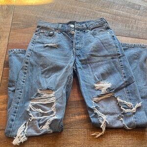 Aeropostale Ripped Boyfriend Jeans in Blue
